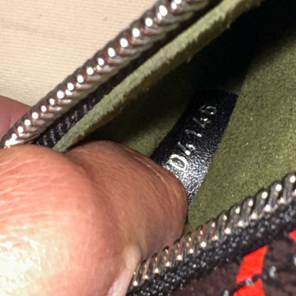 Louis Vuitton Limited Edition Monogram Infrarouge Canvas Pochette Metis - Picture 16 of 16